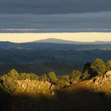 Rock Retreat B&B Farmstay Waitomo Caves Buitenkant foto