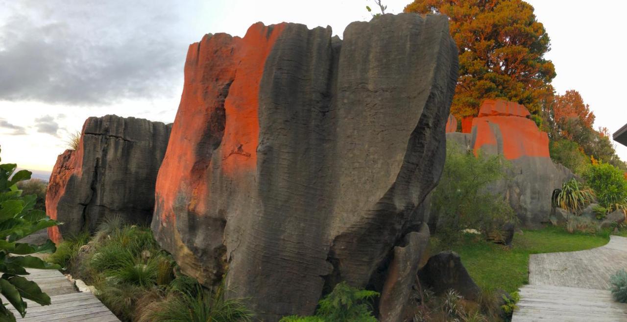 Rock Retreat B&B Farmstay Waitomo Caves Buitenkant foto